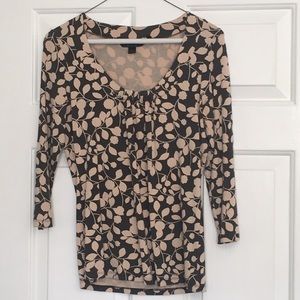 Boden grayish/cream patterned shirt.